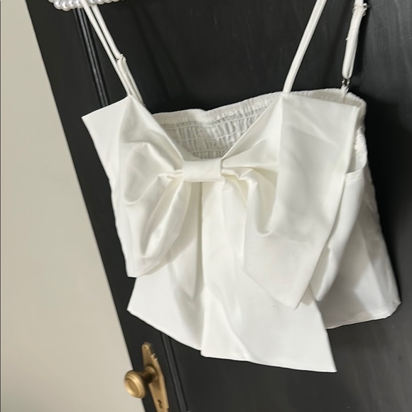 SHEIN White Bow Front Crop Spaghetti Strap - Picture 2 of 4